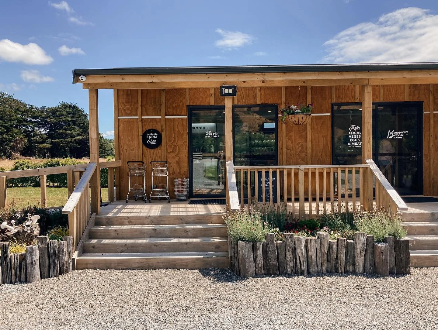 Christmas Hours at the Farm Shop / Kete Kai